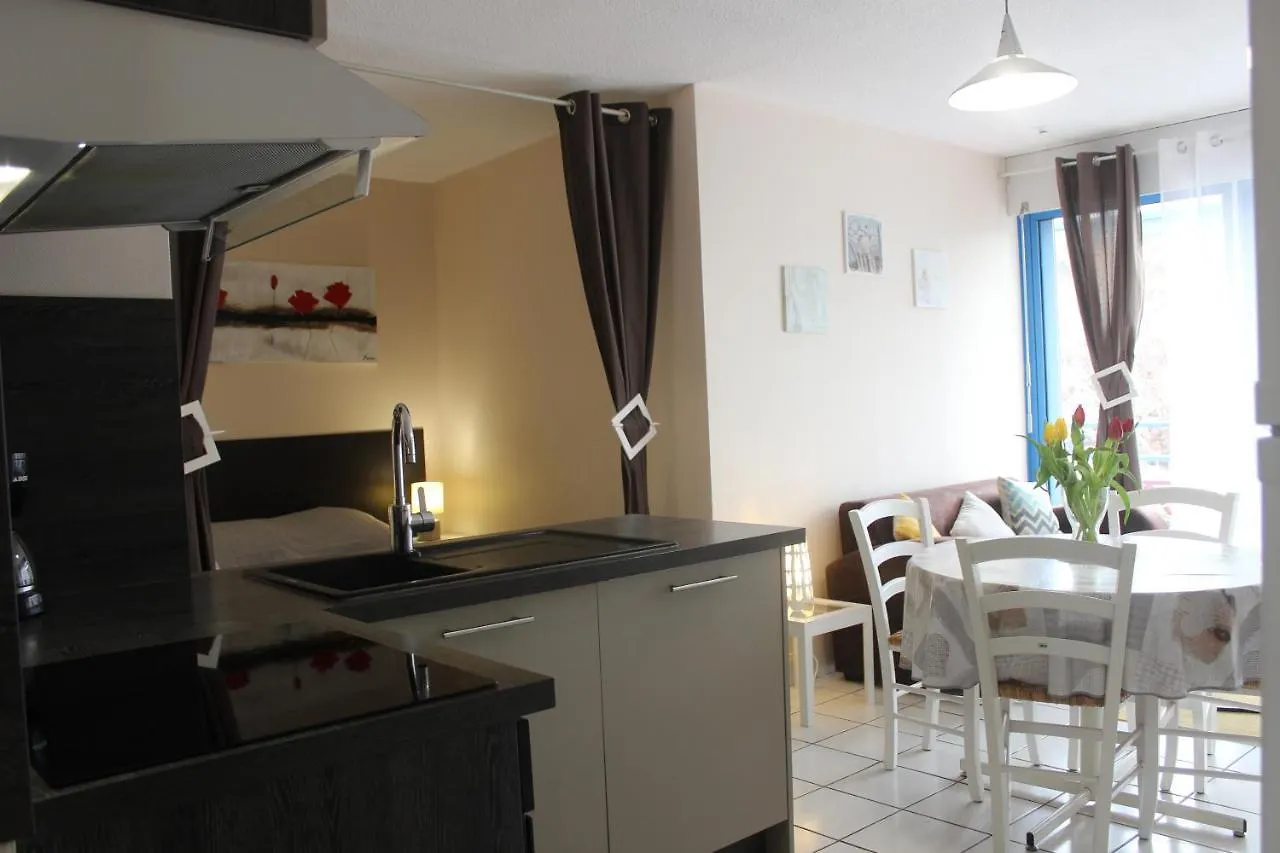 Residence Alma, Studios Face Aux Thermes Chatel-Guyon