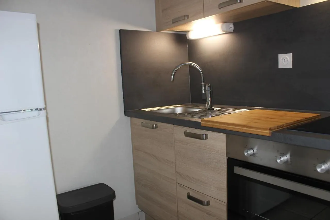 Residence Alma, Studios Face Aux Thermes Chatel-Guyon 0*,  France