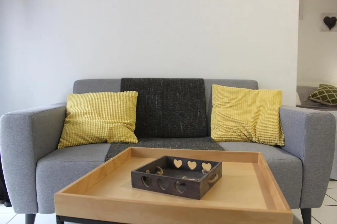 Apartment Residence Alma, Studios Face Aux Thermes Chatel-Guyon