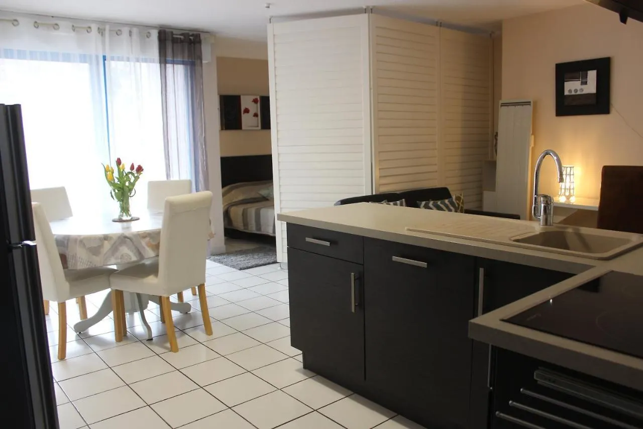 Residence Alma, Studios Face Aux Thermes Chatel-Guyon 0*,