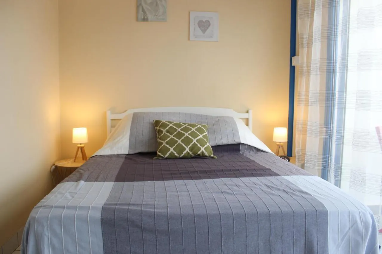 Residence Alma, Studios Face Aux Thermes Chatel-Guyon