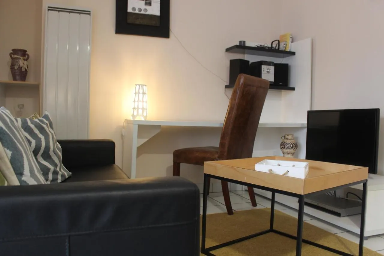 Residence Alma, Studios Face Aux Thermes Chatel-Guyon Apartment