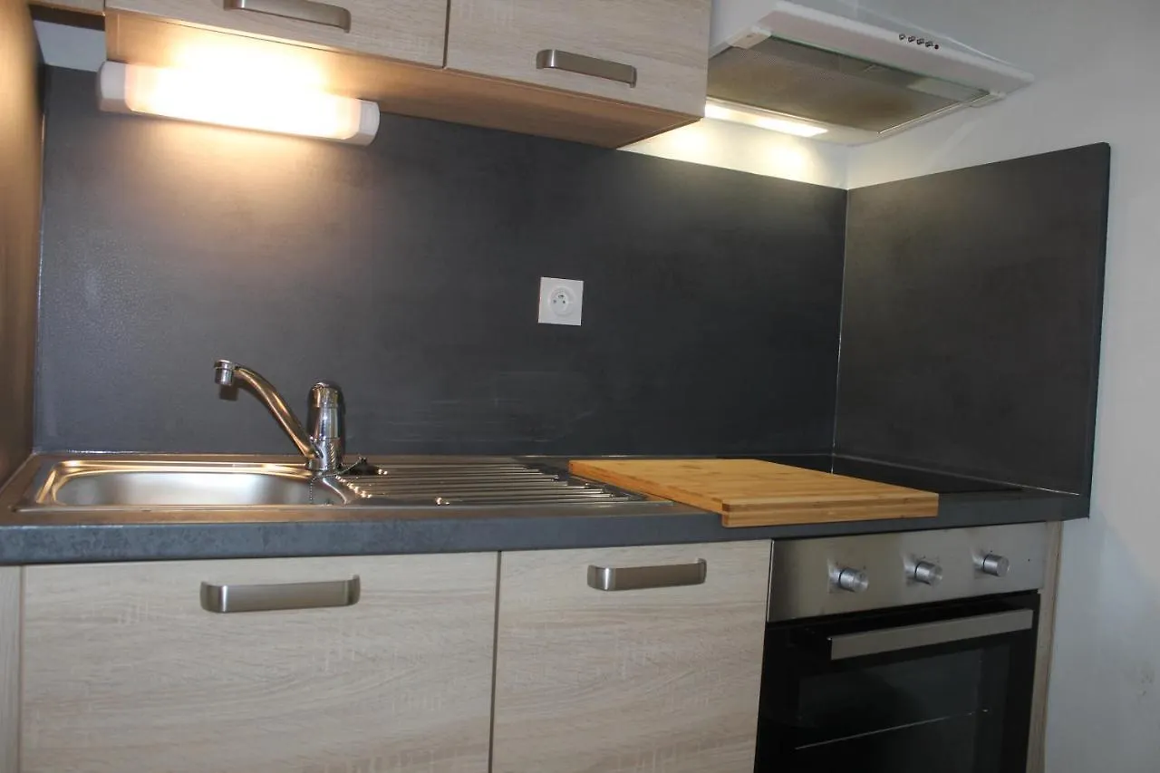 Apartment Residence Alma, Studios Face Aux Thermes Chatel-Guyon France